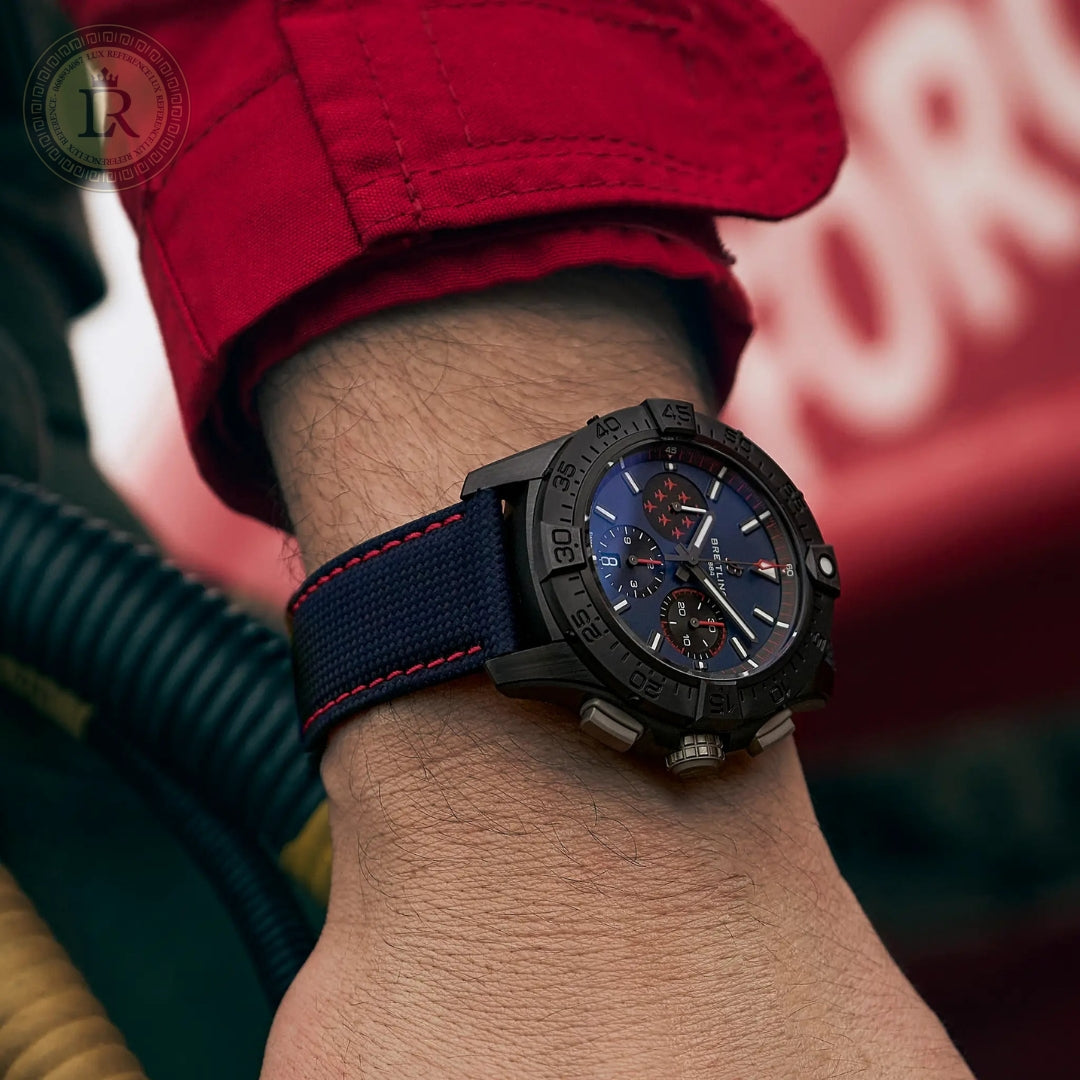 Breitling AVENGER B01 Red Arrows