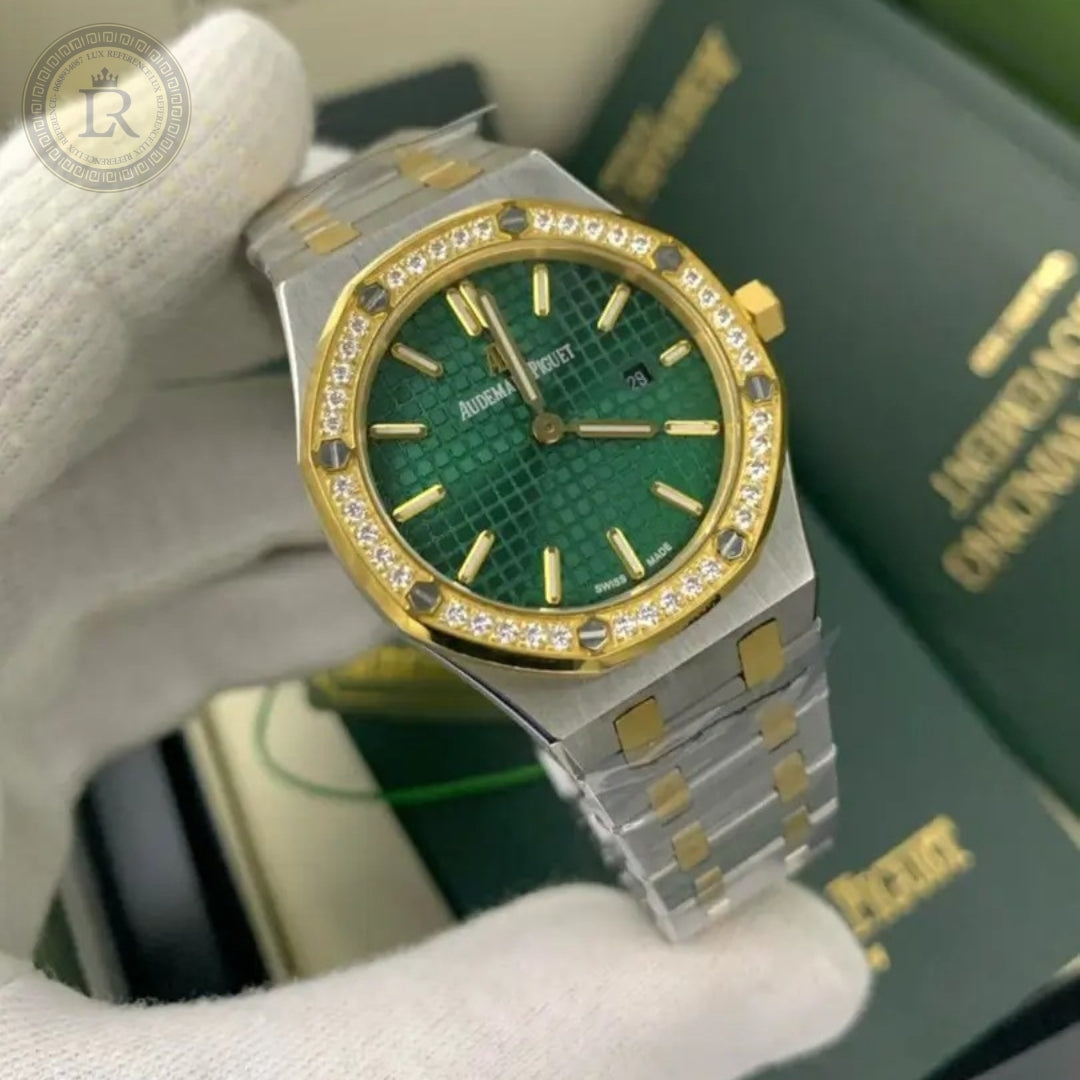 Audemars Piguet Royal Oak, Lunette Sertie de Diamants, Cadran Vert