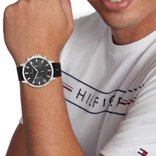 Montre TOMMY HILFIGER Homme – style unique