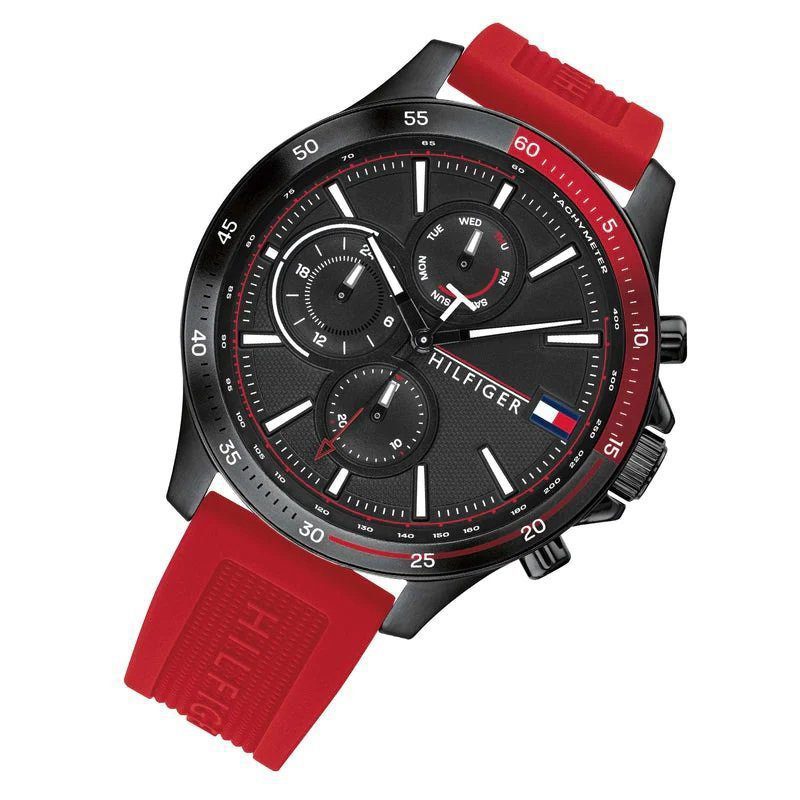 Montre TOMMY HILFIGER Homme – tenue élégante