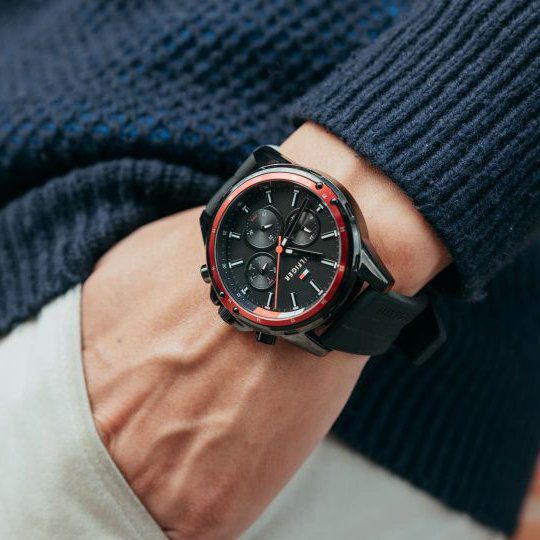 Montre TOMMY HILFIGER Homme – note précieuse