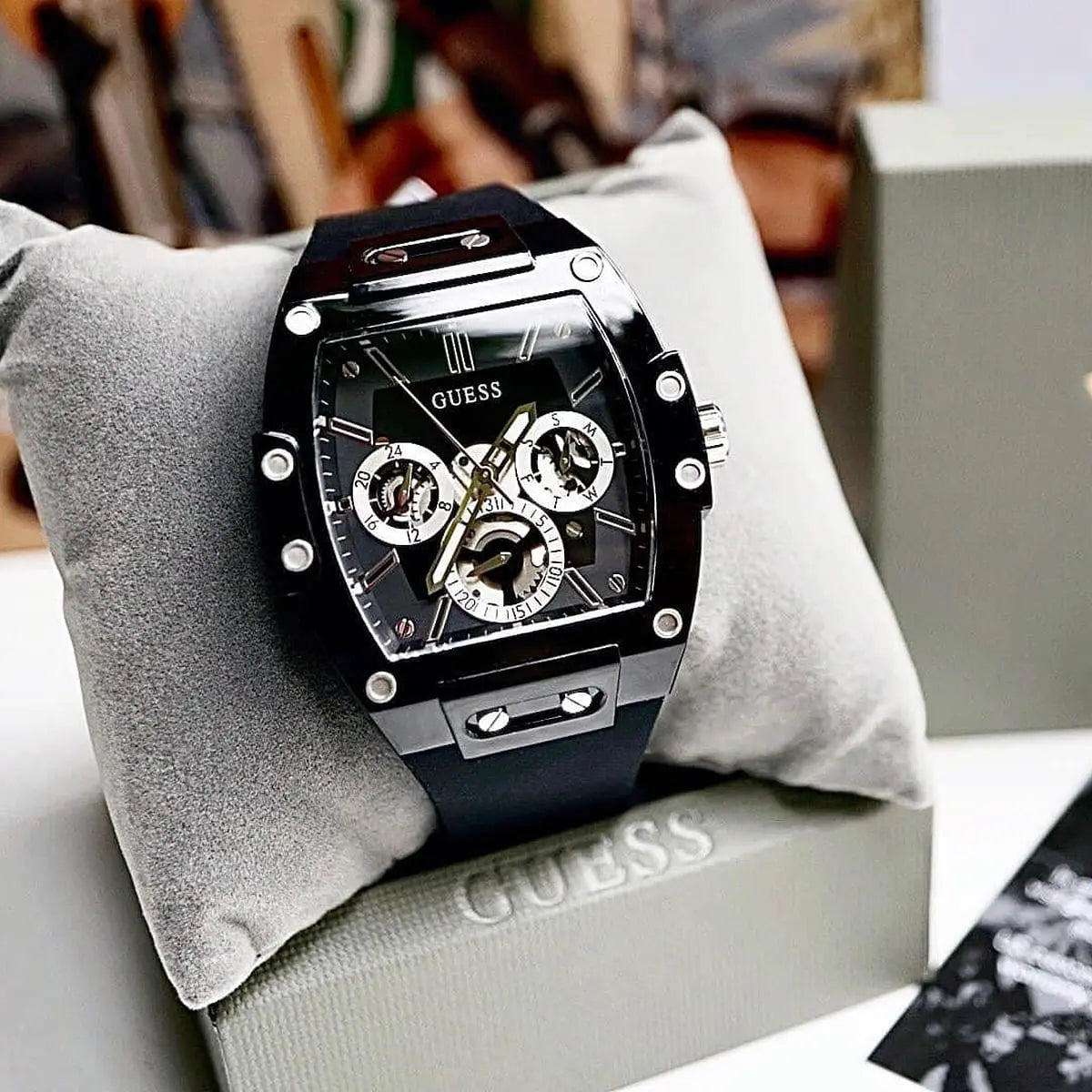 Montre GUESS Homme – style Unique