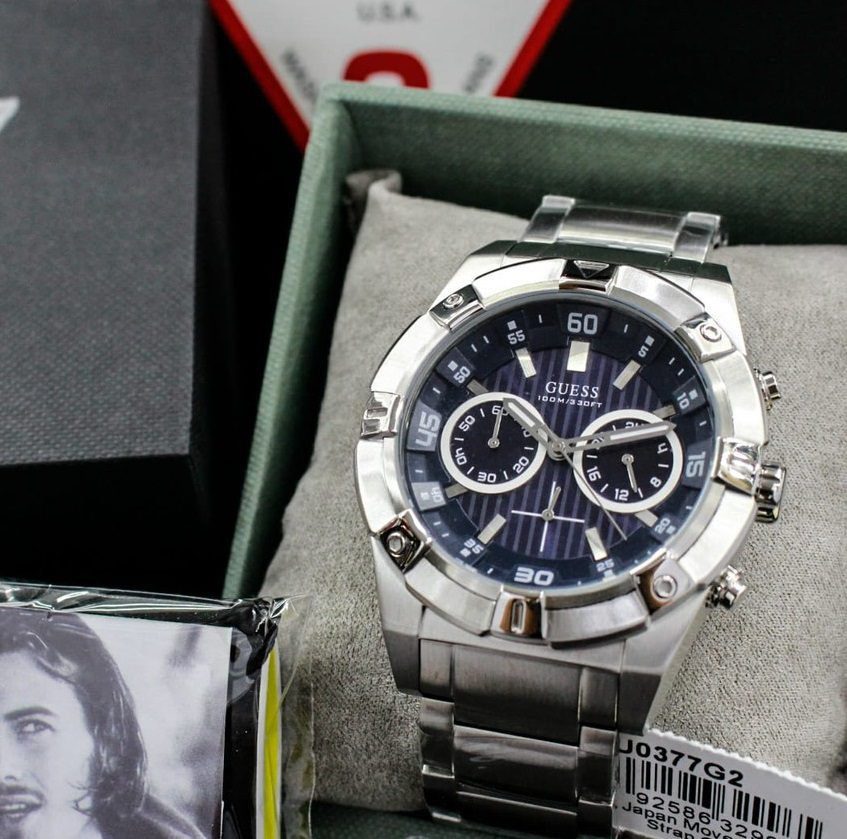 Montre GUESS Homme – présence maîtrisé certifiée