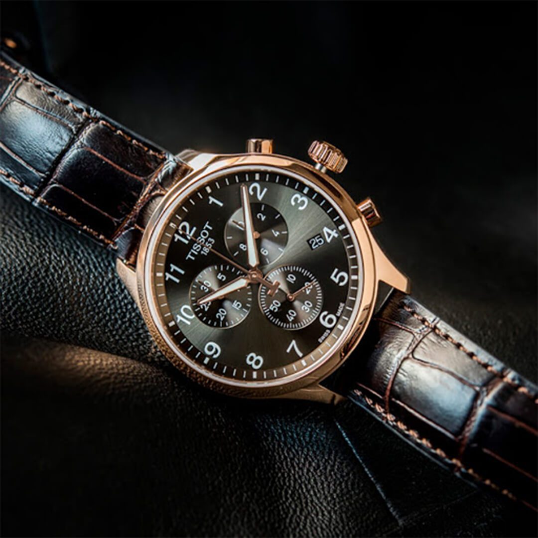 MONTRE TISSOT Chrono Classic XLChrono Classic XL Chronograph